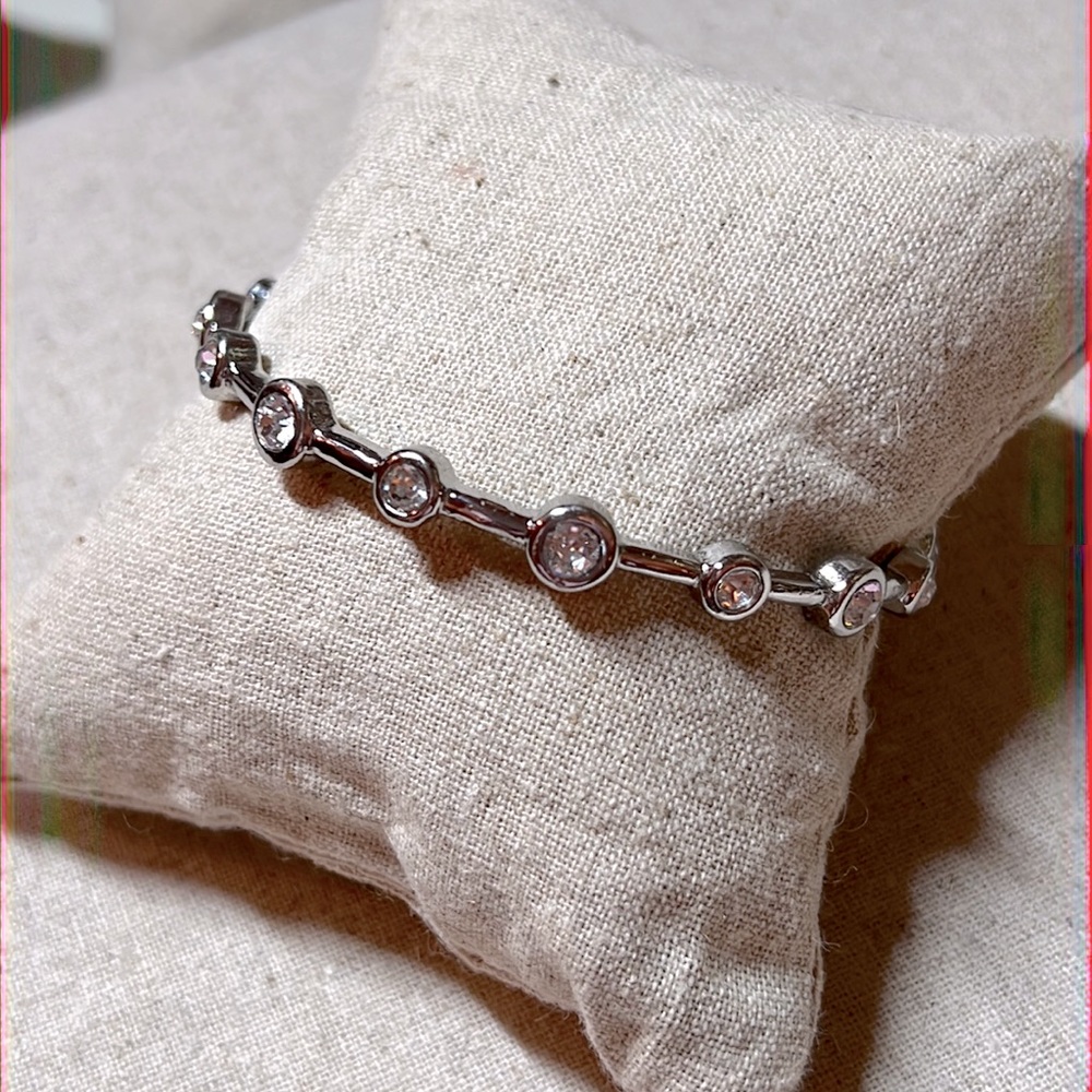 WHBM silver bangle - Picture 2 of 4